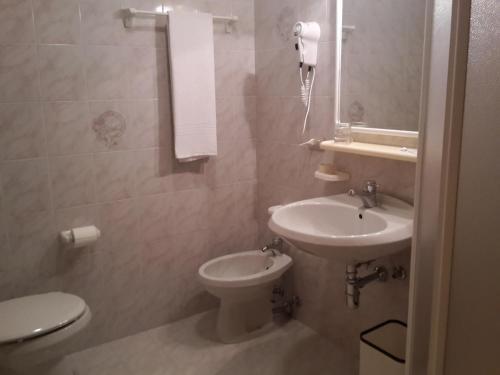 פונטה די לניו Hotel Mignon מראה חיצוני תמונה